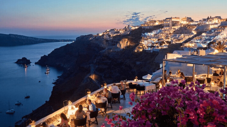 Canaves Oia Suites